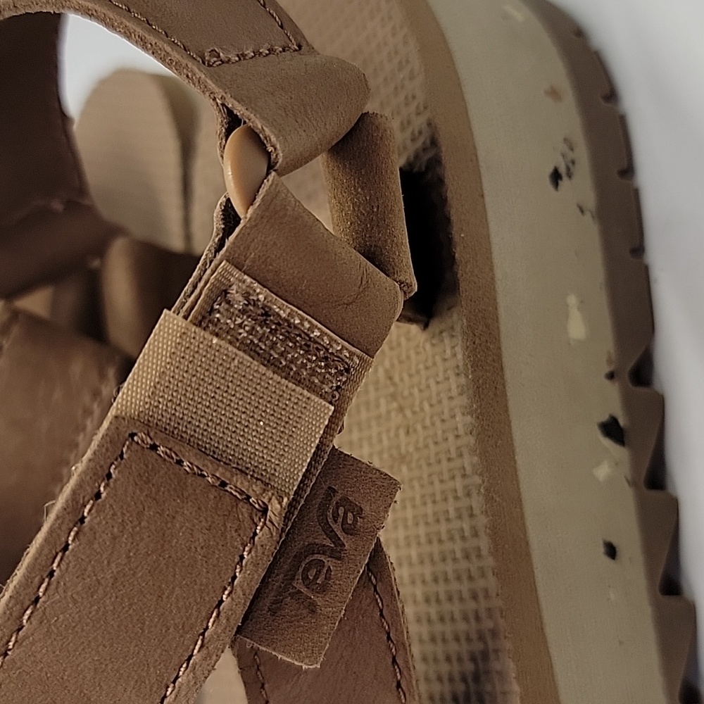 TEVA NWT UNIVERSAL CERES SANDALS SIZE 7 HONEY BROWN WOMENS - Picture 5 of 15